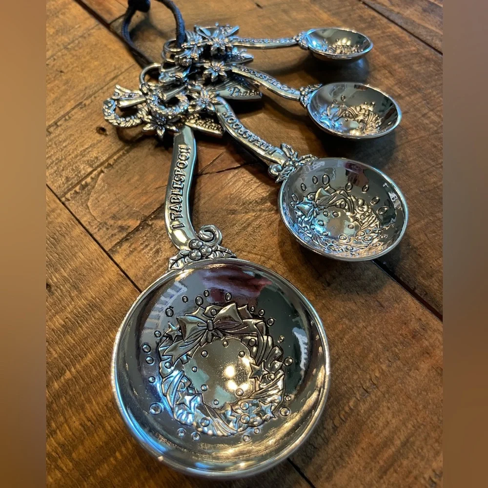 Ganz Decorative Measuring Spoons-Christmas